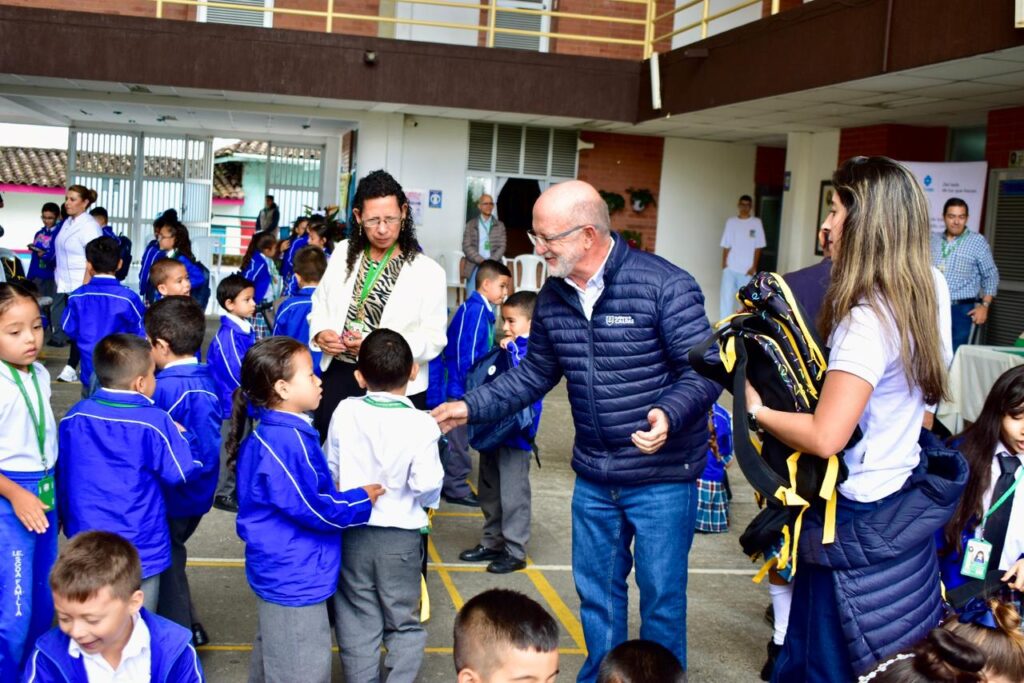 KITS_ESCOLARES3.jpeg